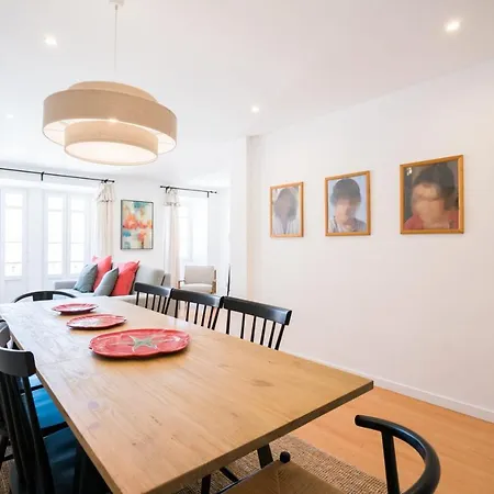 GuestReady - Campolide Boho Terrace Duplex 4 Bedrooms