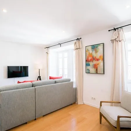 GuestReady - Campolide Boho Terrace Duplex 4 Bedrooms Apartamento *