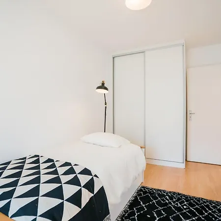 Appartement Guestready - Campolide Boho Terrace Duplex 4 Bedrooms *