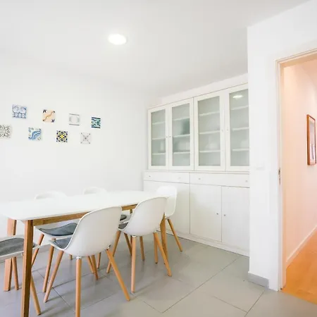 Guestready - Campolide Boho Terrace Duplex 4 Bedrooms Appartement Lisboa