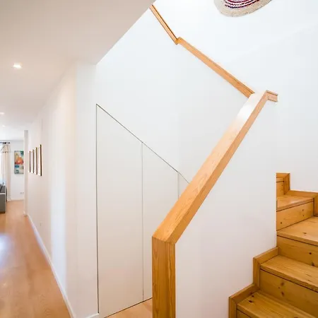 Guestready - Campolide Boho Terrace Duplex 4 Bedrooms Appartement Lisboa
